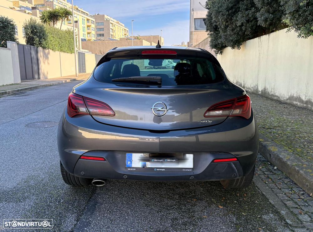 Opel Astra GTC - 7