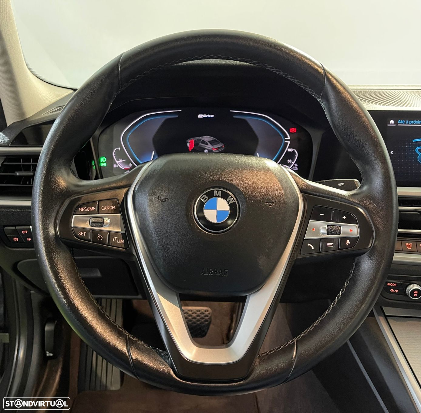 BMW 330 e Auto - 10