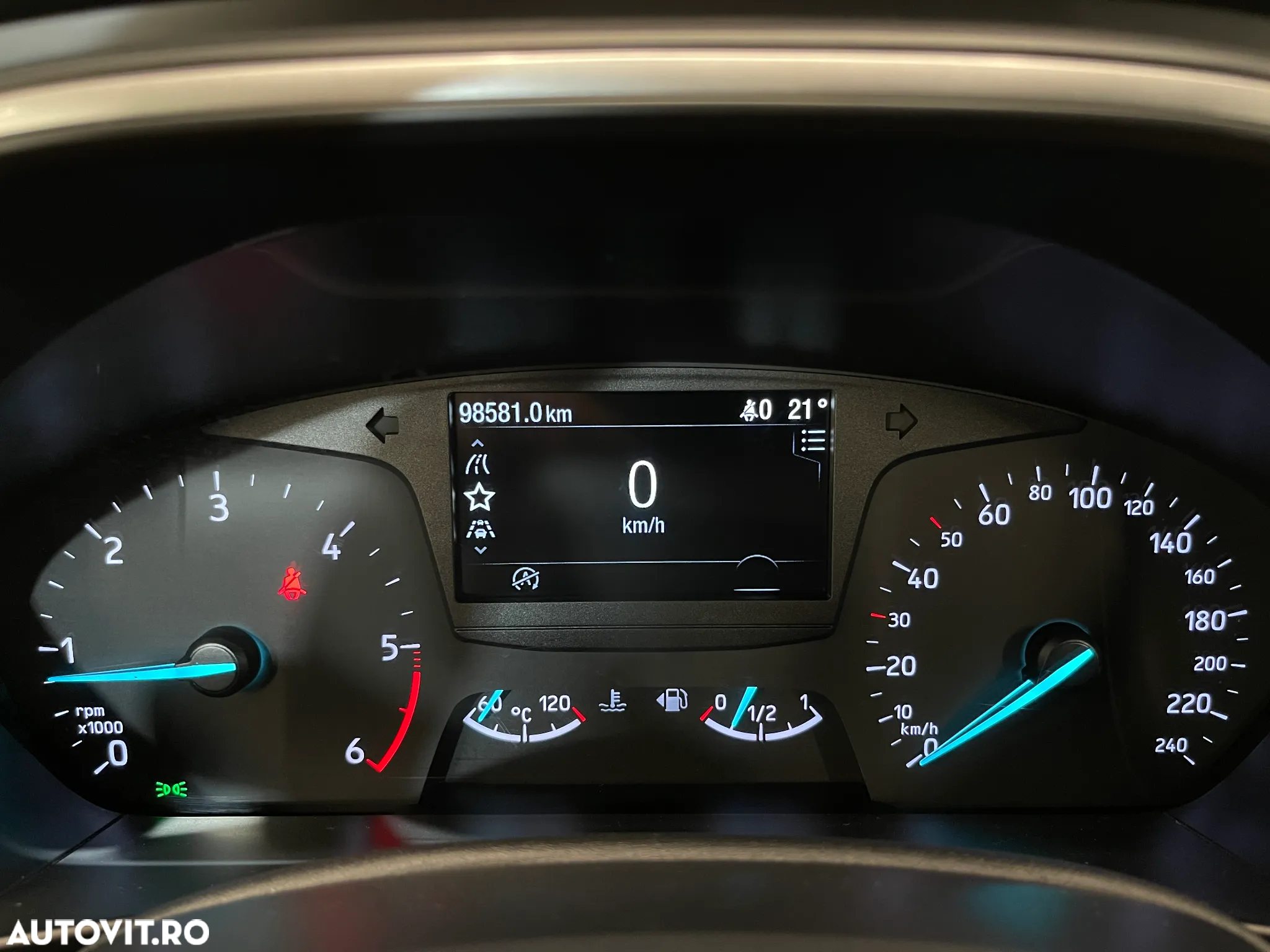 Ford Focus 1.5 EcoBlue Trend Edition - 25