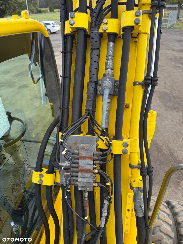 Komatsu PW148-8 PW140 PW160 - 12