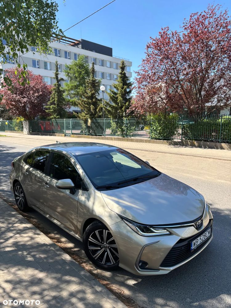 Toyota Corolla 1.8 Hybrid Executive - 3