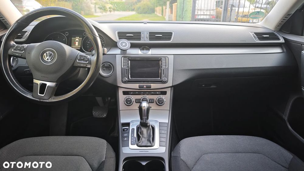 Volkswagen Passat 2.0 TDI 4Motion DSG BlueMotion Tech Comfortline - 14