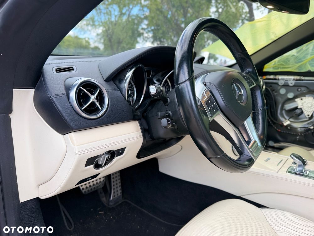 Mercedes-Benz SL 400 - 14