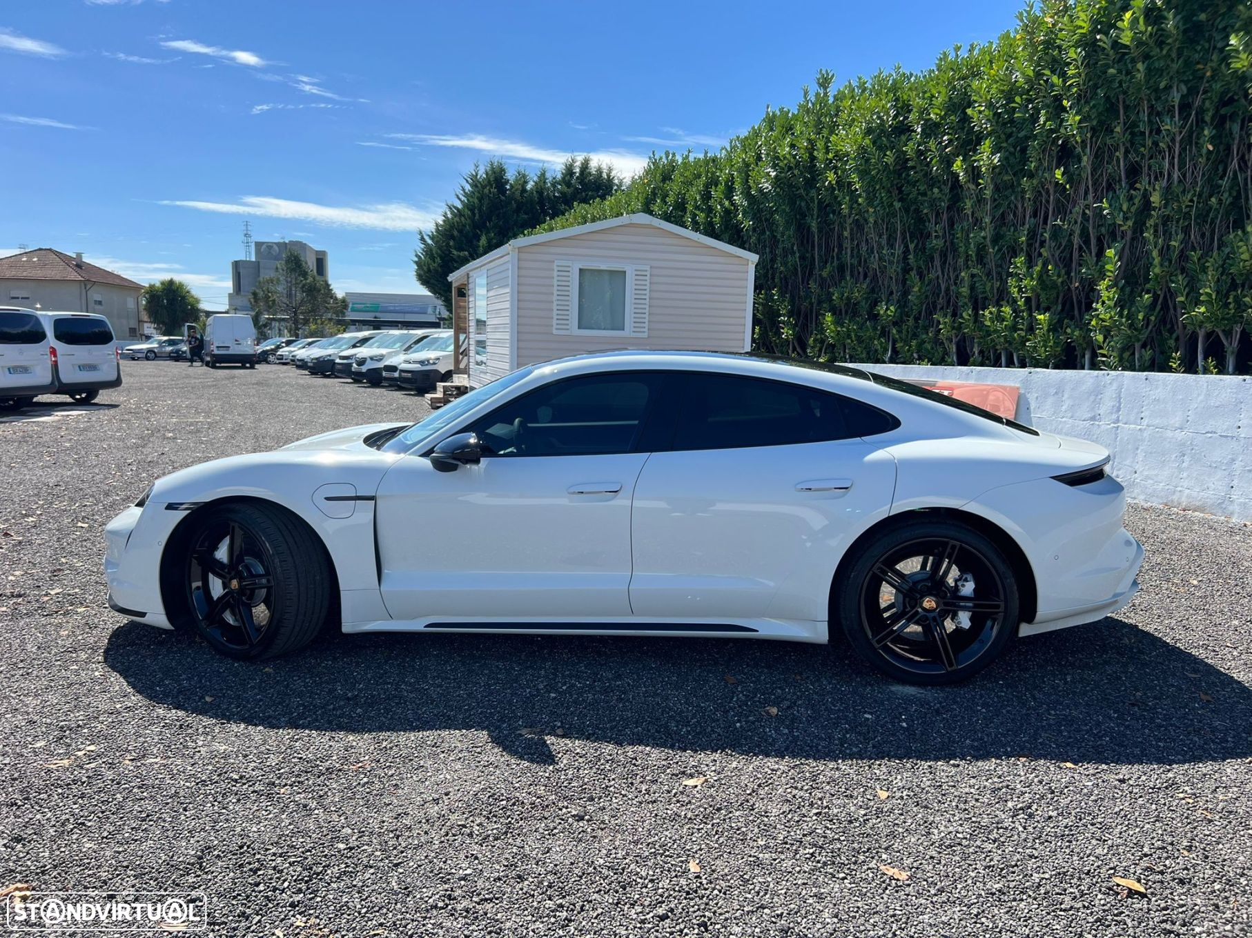 Porsche Taycan Turbo - 13