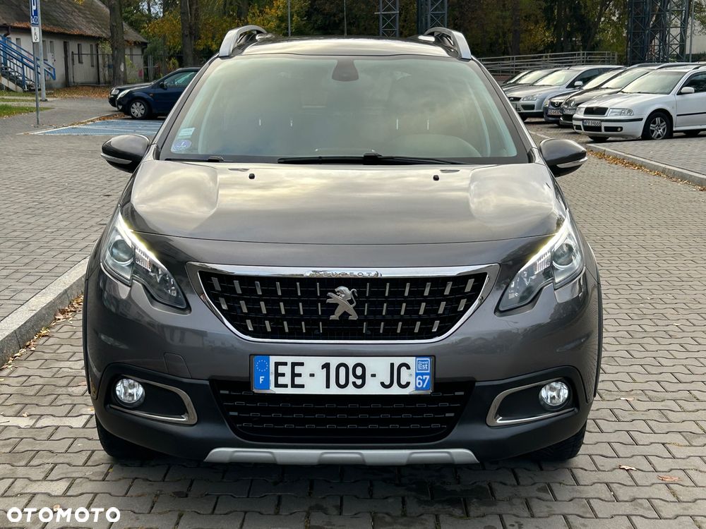 Peugeot 2008 1.2 Pure Tech Allure S&S - 7