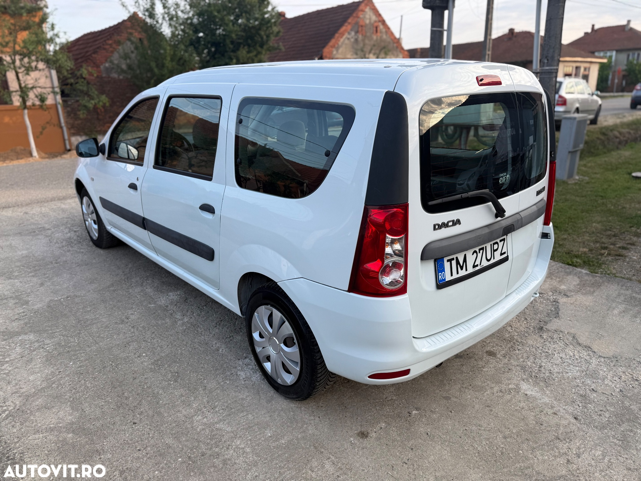 Dacia Logan MCV 1.6 Ambiance - 3