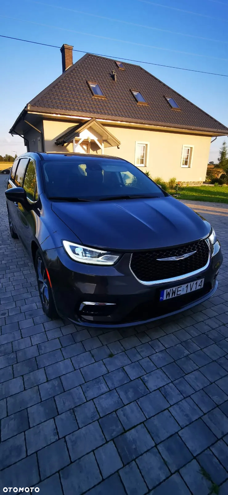 Chrysler Pacifica - 9