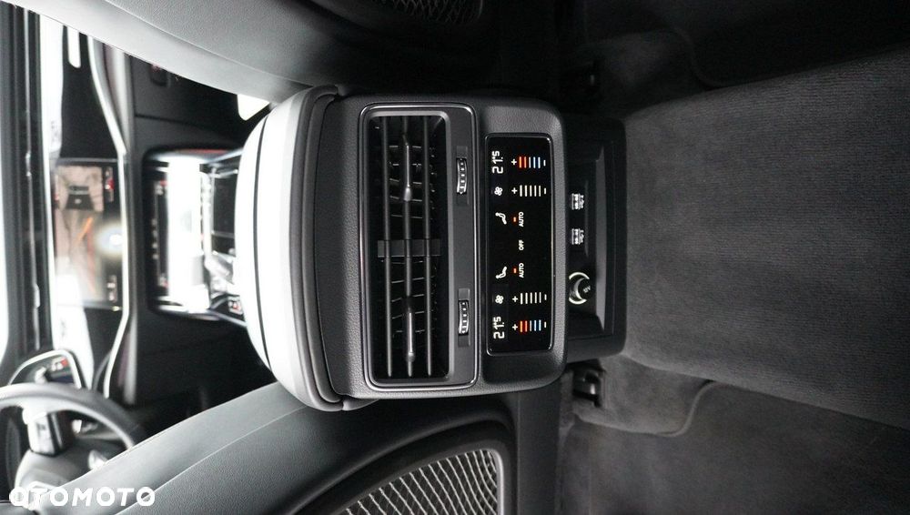 Audi RS Q8 TFSI Quattro Tiptronic - 14