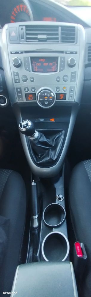 Toyota Verso 1.8 Sol plus 7os - 14