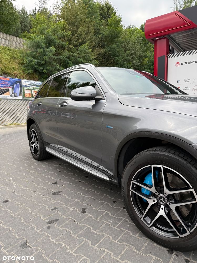 Mercedes-Benz GLC - 2