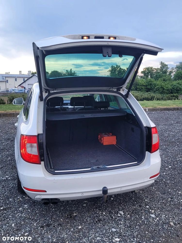 Skoda Superb 1.8 TSI Elegance DSG - 10