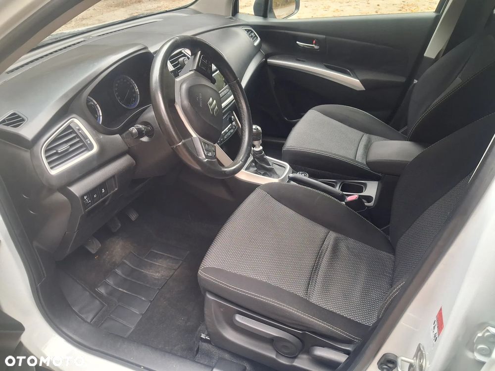 Suzuki SX4 S-Cross 1.6 DDiS 4x4 Comfort - 12