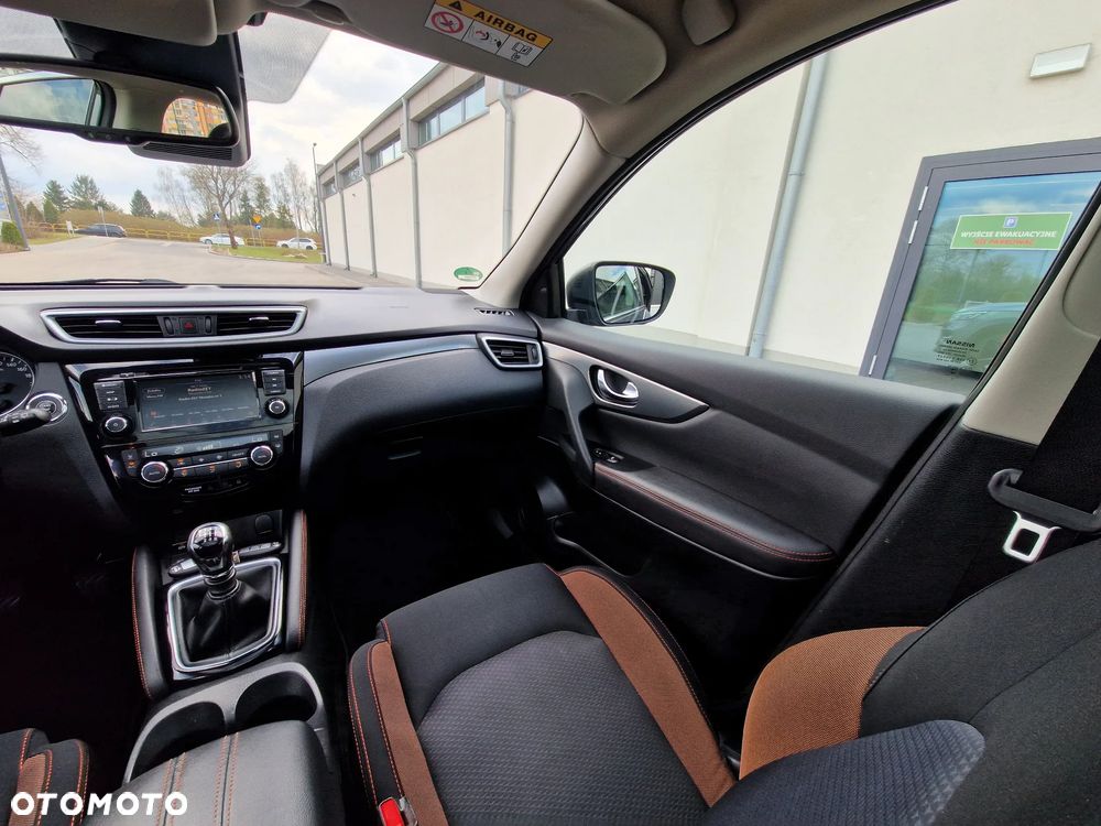 Nissan Qashqai 1.3 DIG-T N-WAY - 38