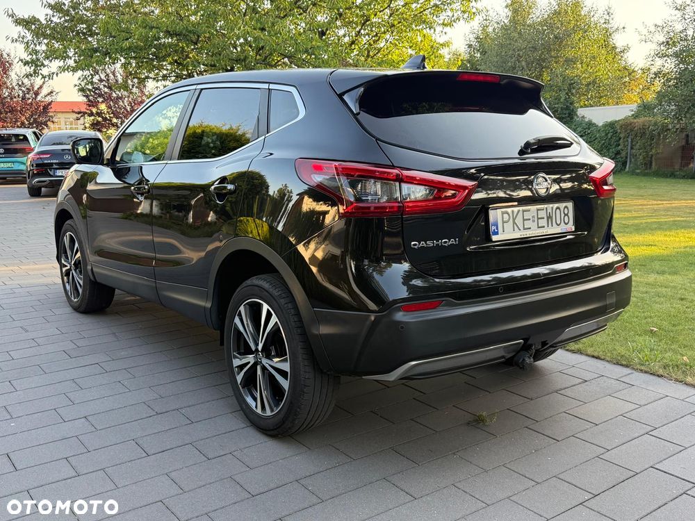 Nissan Qashqai 1.7 dCi Xtronic ALL-MODE 4x4i TEKNA - 6