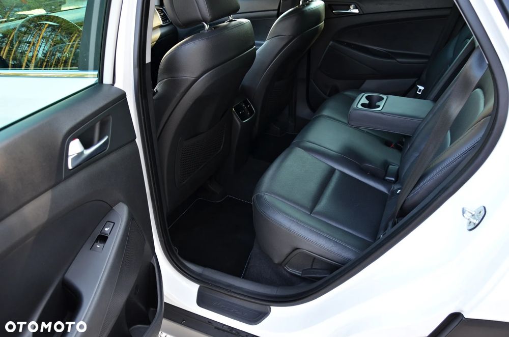 Hyundai Tucson 2.0 CRDI 4WD Premium - 33
