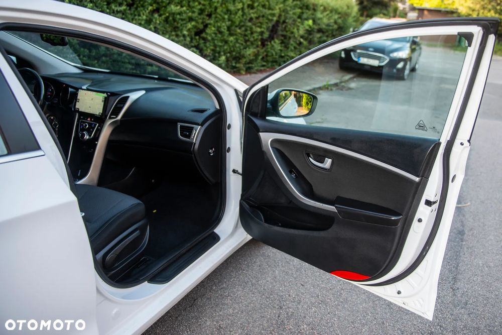 Hyundai i30 1.4 Comfort - 36