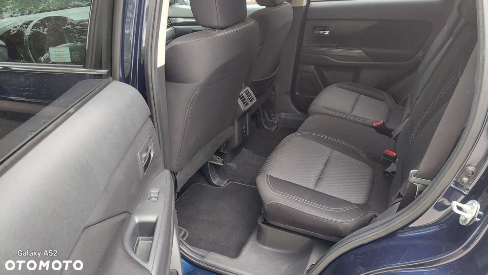 Mitsubishi Outlander - 7