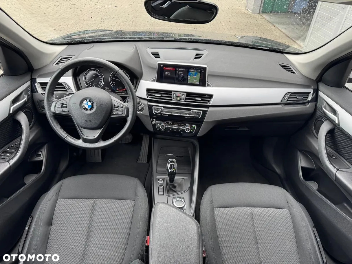 BMW X1 sDrive18i - 14