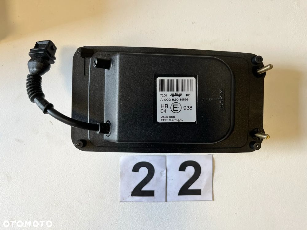 HALOGEN MERCEDES MP1 ACTROS  AXOR ATEGO A0028208556 - 2