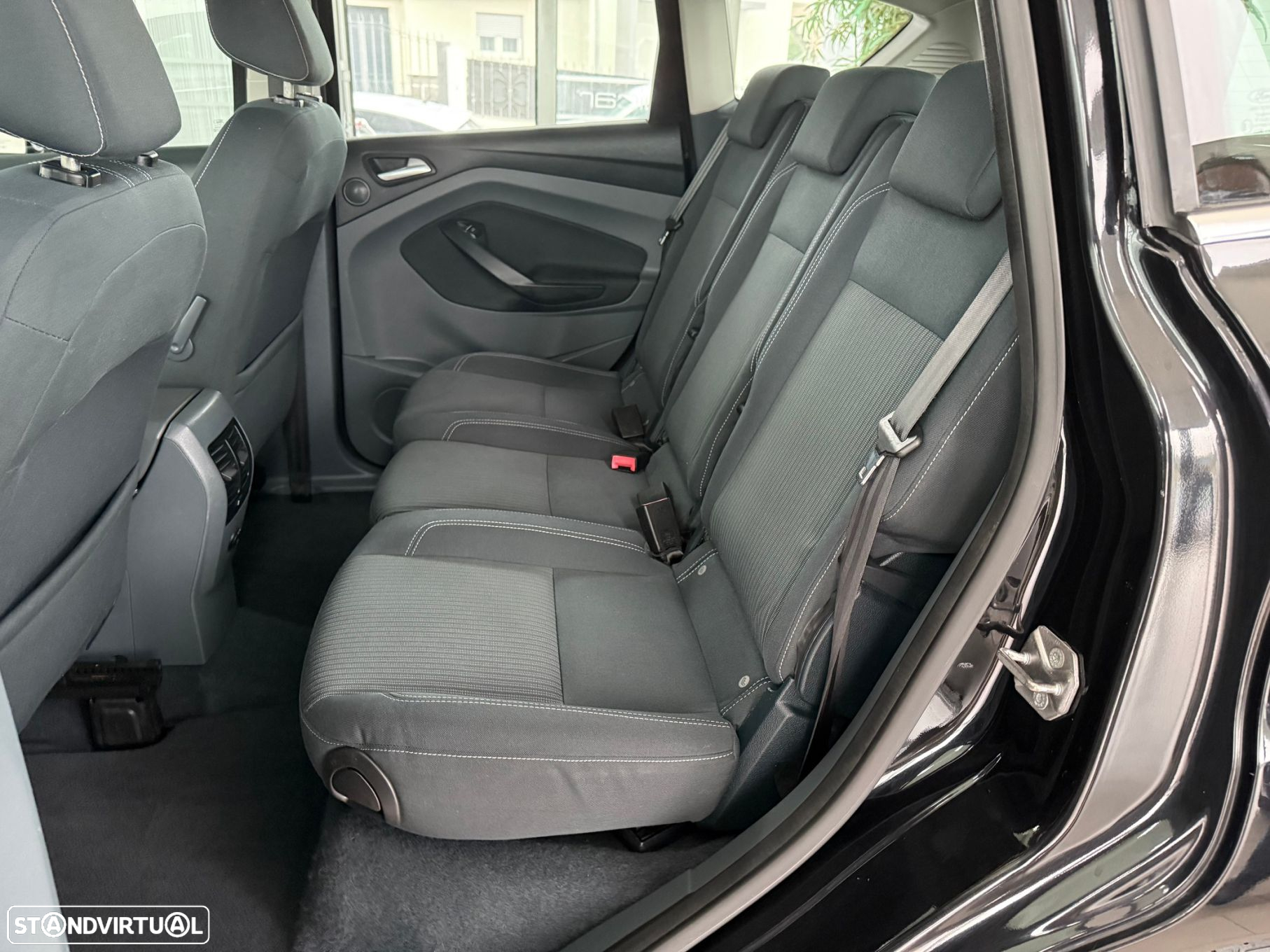 Ford C-Max 1.6 TDCi Titanium - 11