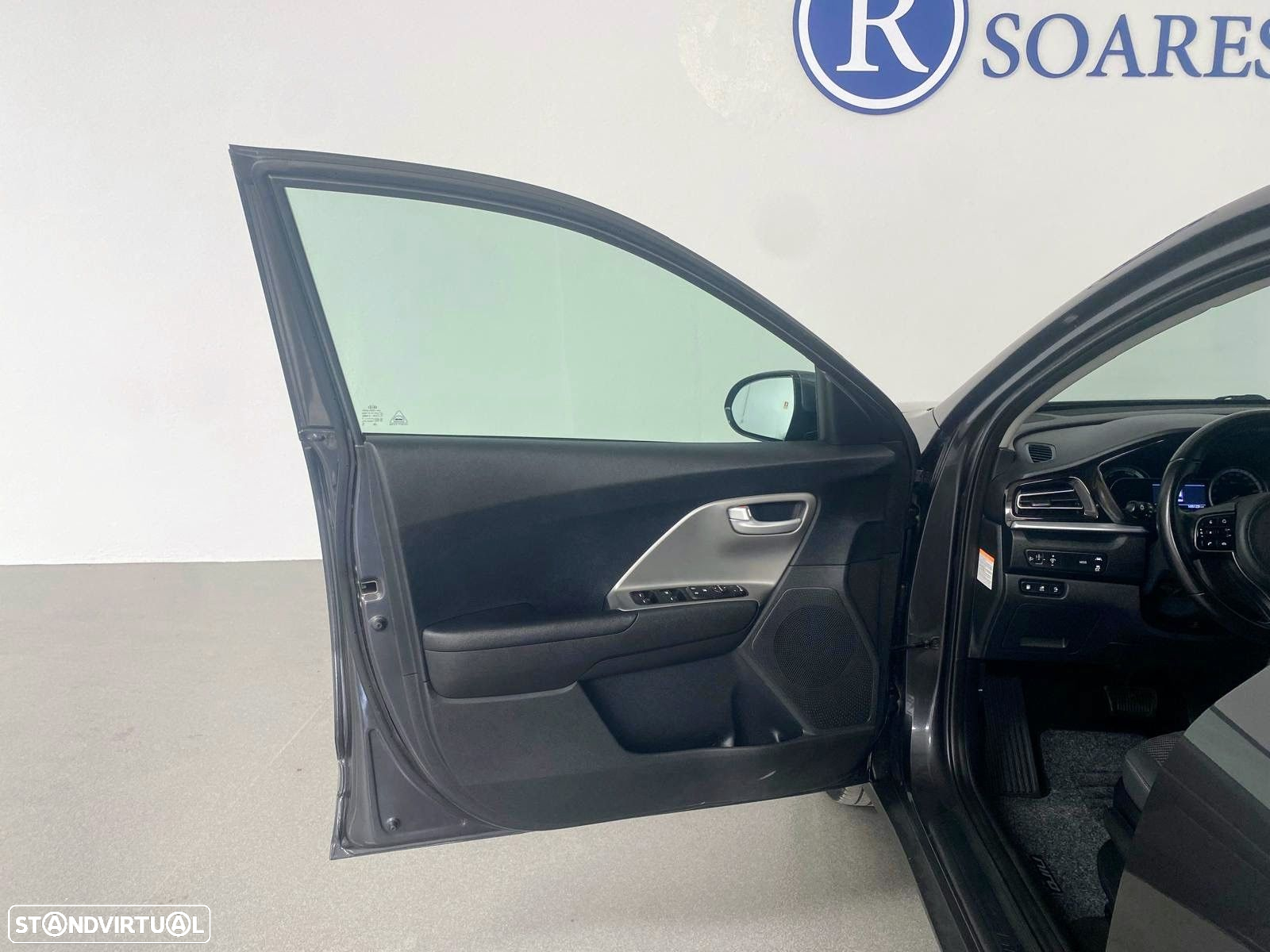 Kia Niro 1.6 GDi PHEV Tech - 13