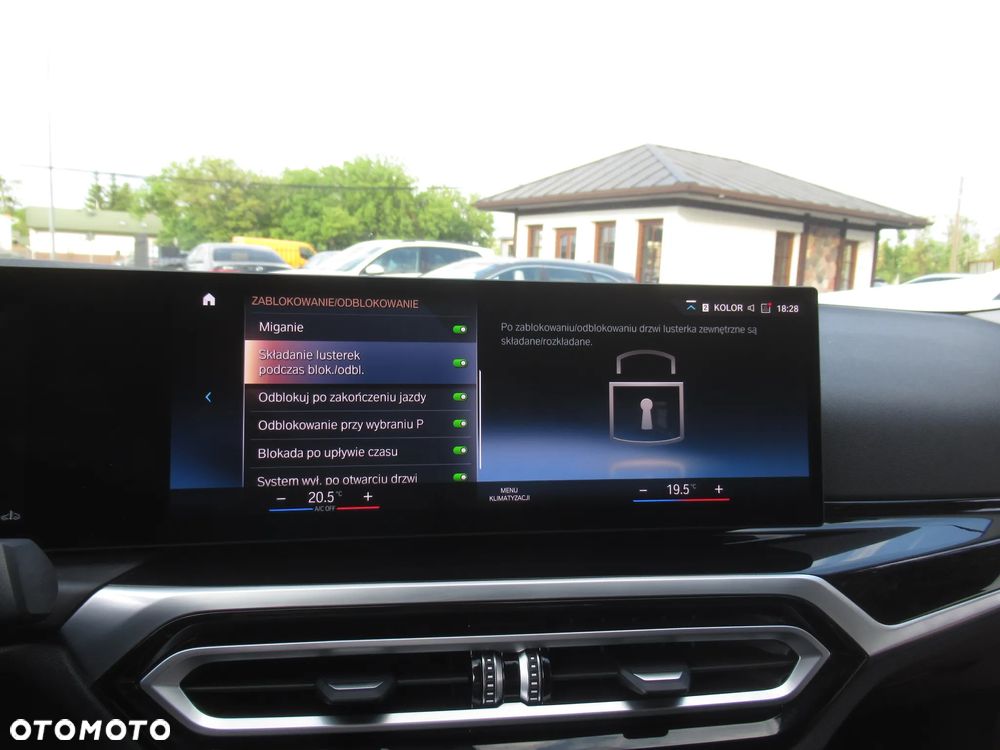 BMW Seria 3 318i - 26
