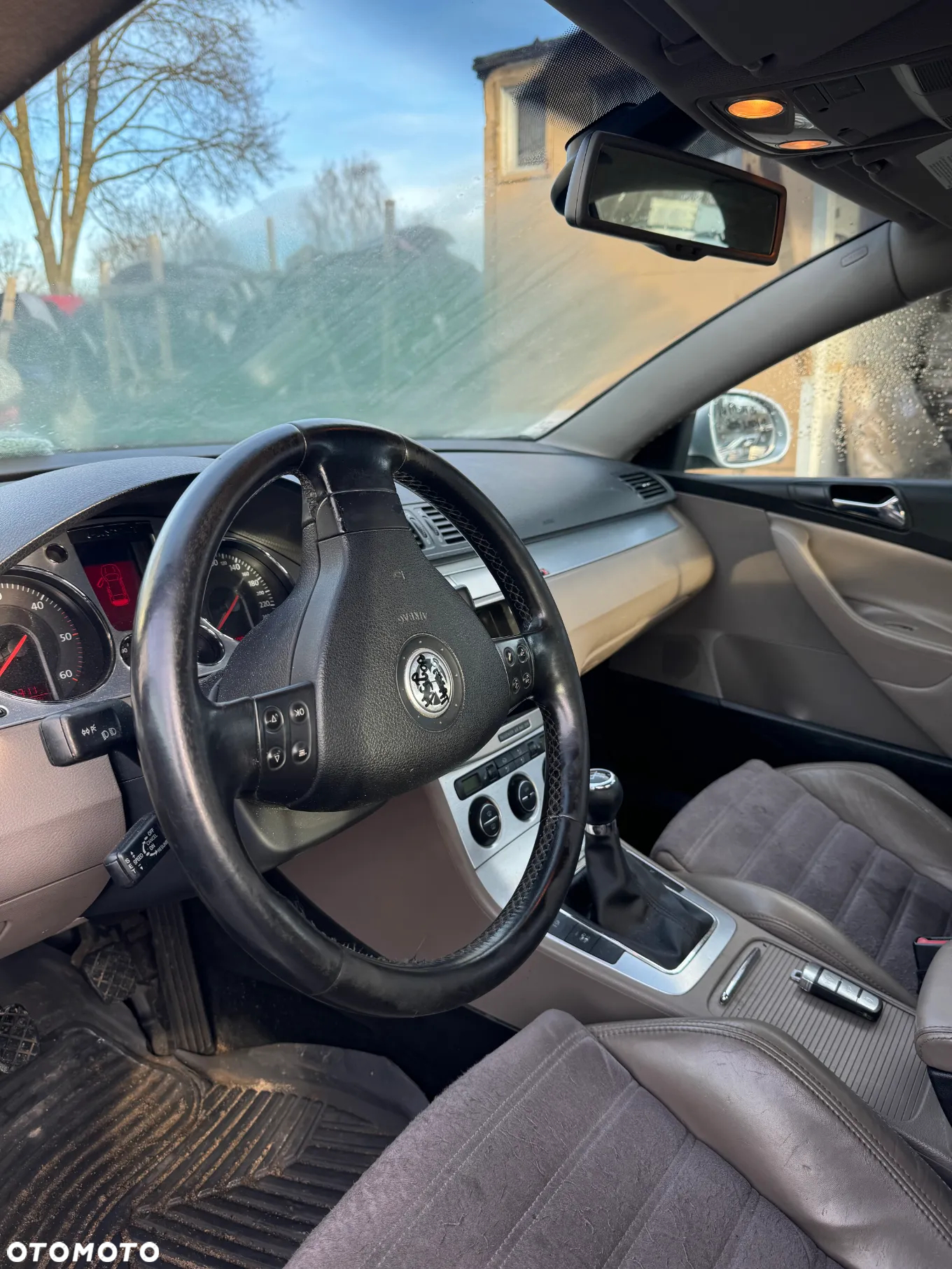 VW PASSAT B6 LAMPA PRAWA PRZEDNIA PRAWY PRZÓD - 17