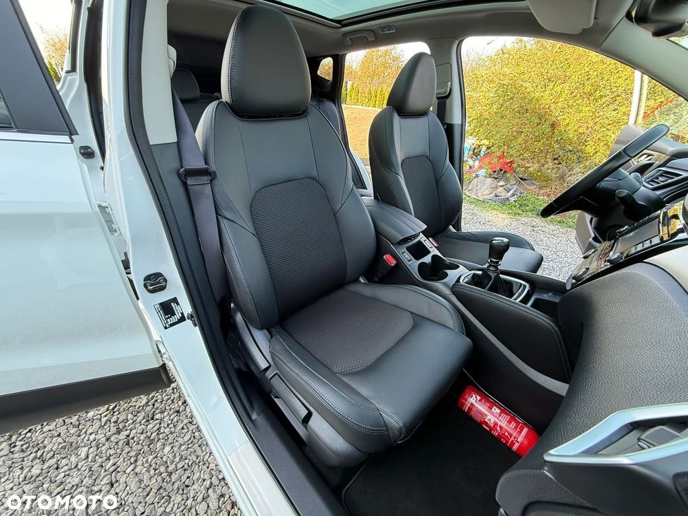 Nissan Qashqai 1.3 DIG-T Tekna+ - 24