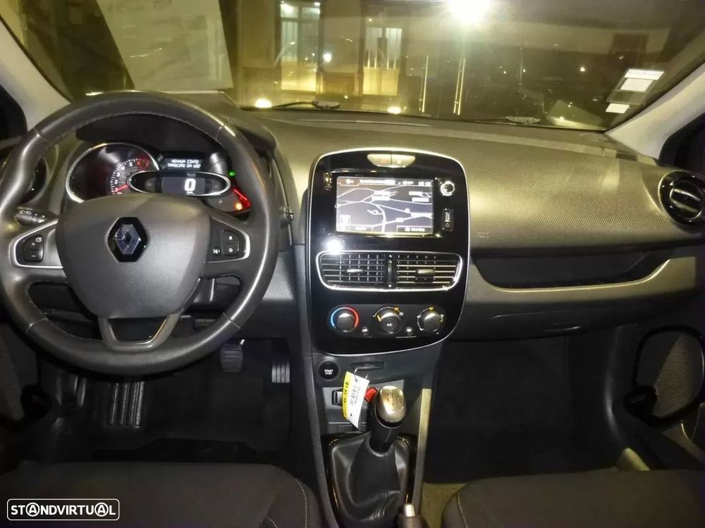 Renault Clio 0.9 TCe Limited Bi-Fuel - 10