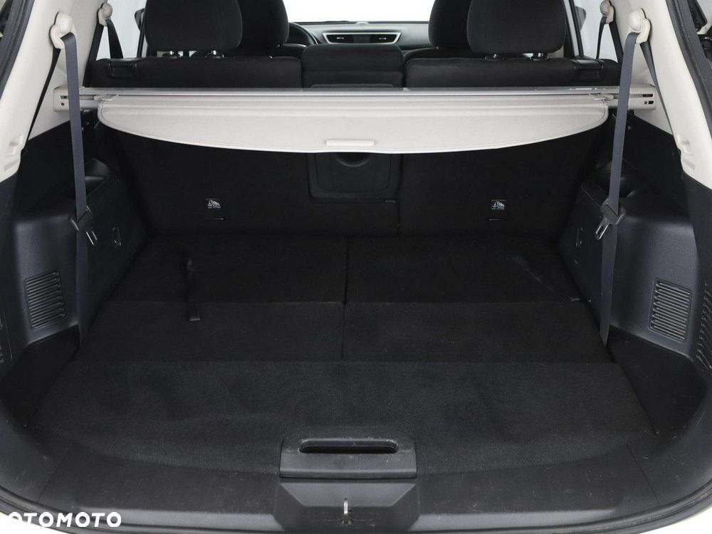 Nissan X-Trail 1.6 DCi N-Connecta 4WD - 21
