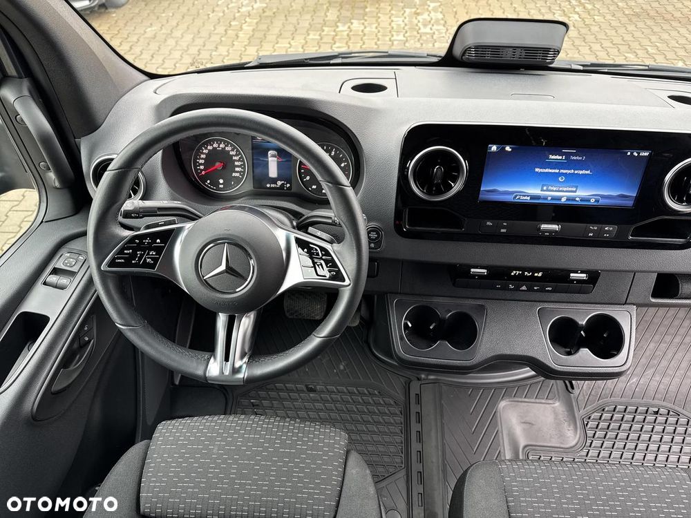 Mercedes-Benz Sprinter - 21