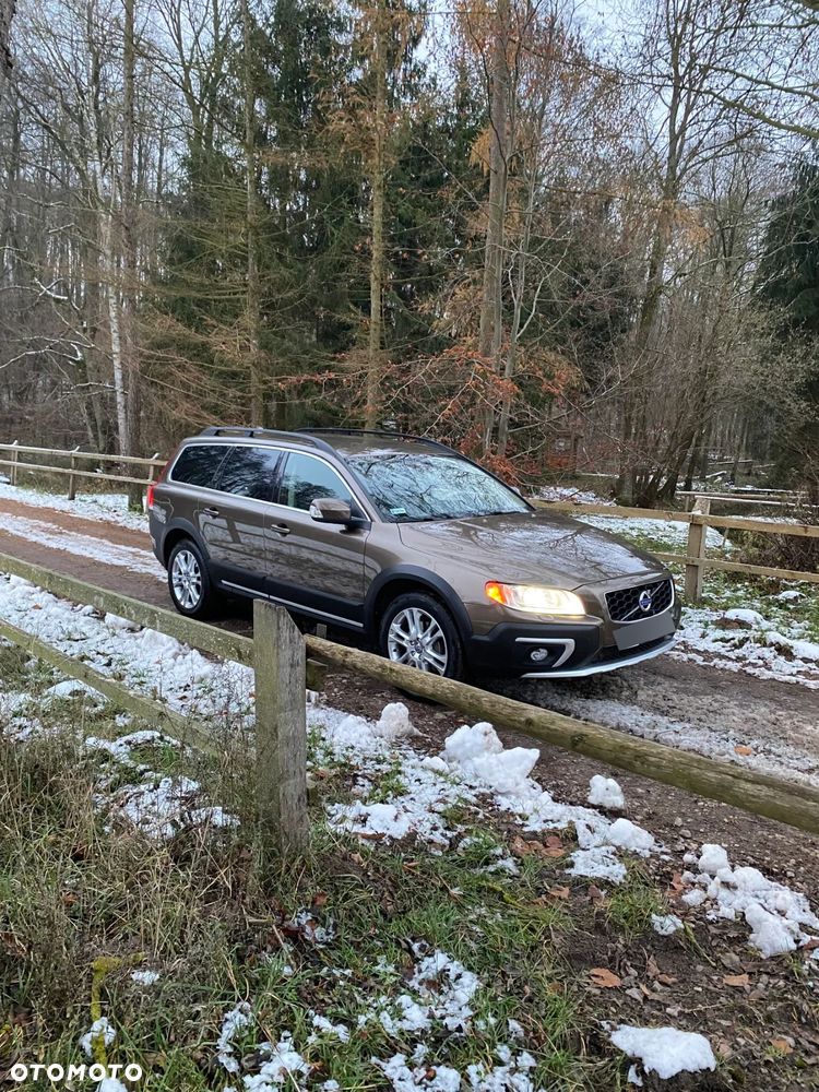 Volvo XC 70 D5 AWD Summum - 1