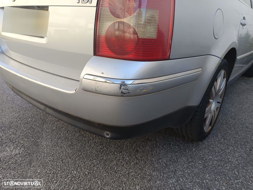 VW Passat Variant 1.9 TDi Highline - 12