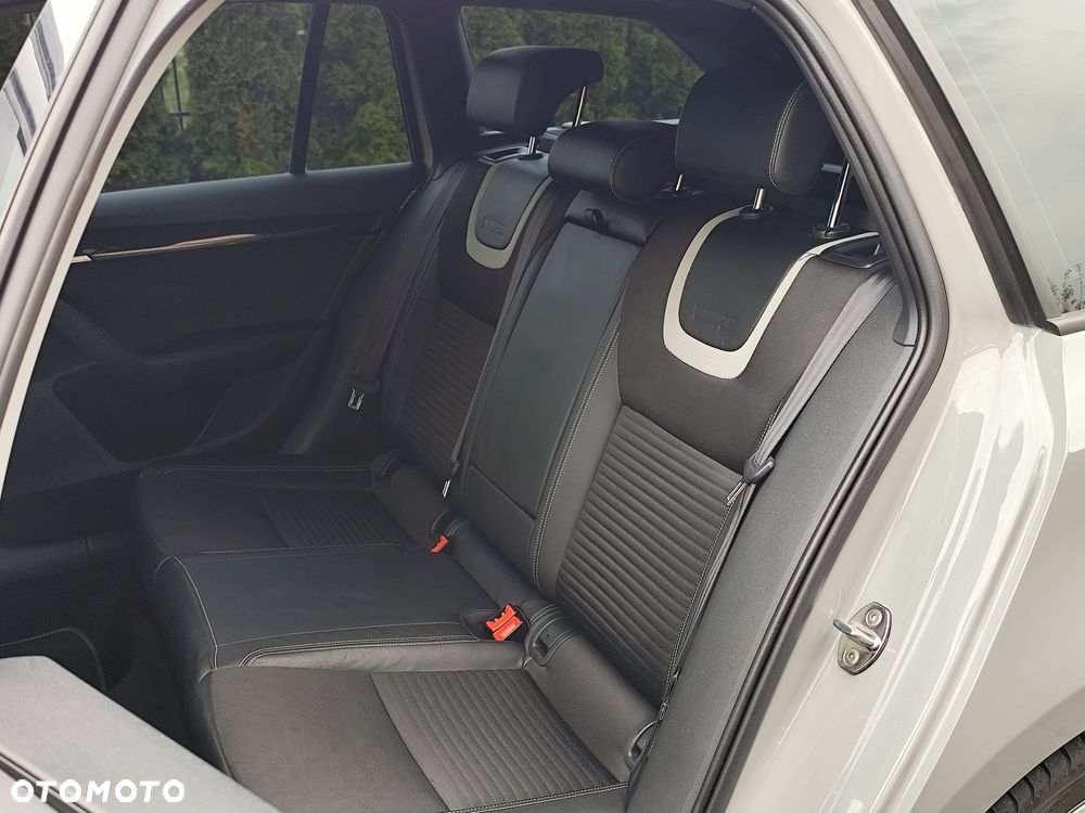 Skoda Octavia 2.0 TDI DSG RS - 15