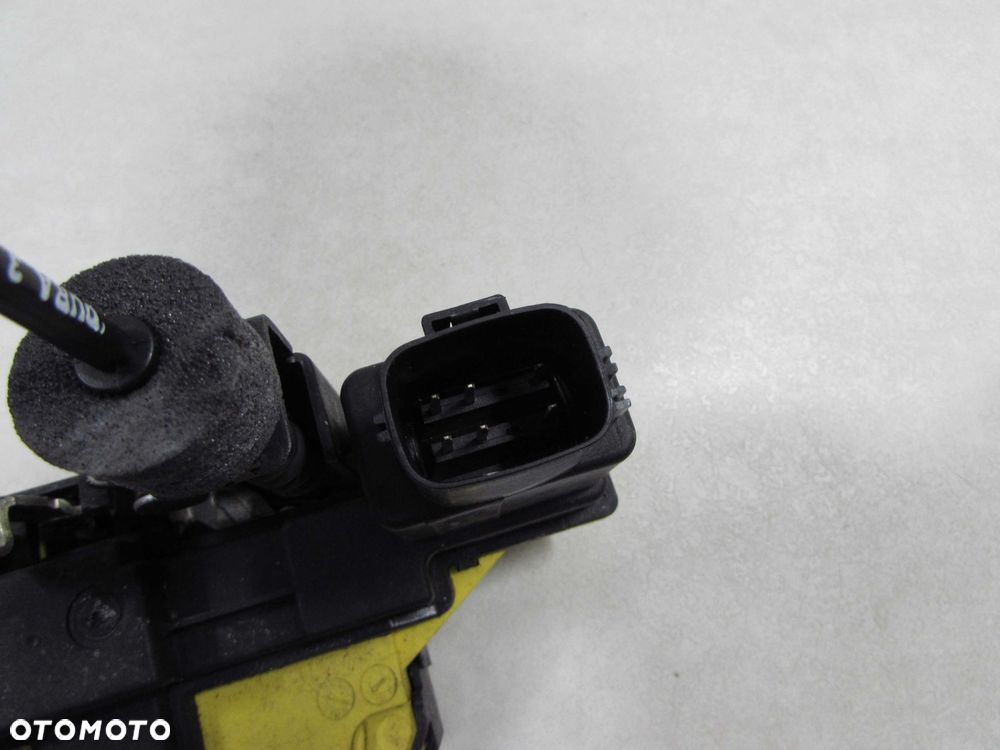 VOLVO XC90 V70 S80 ZAMEK DRZWI PRAWY TYL 30699756  02-14 - 4