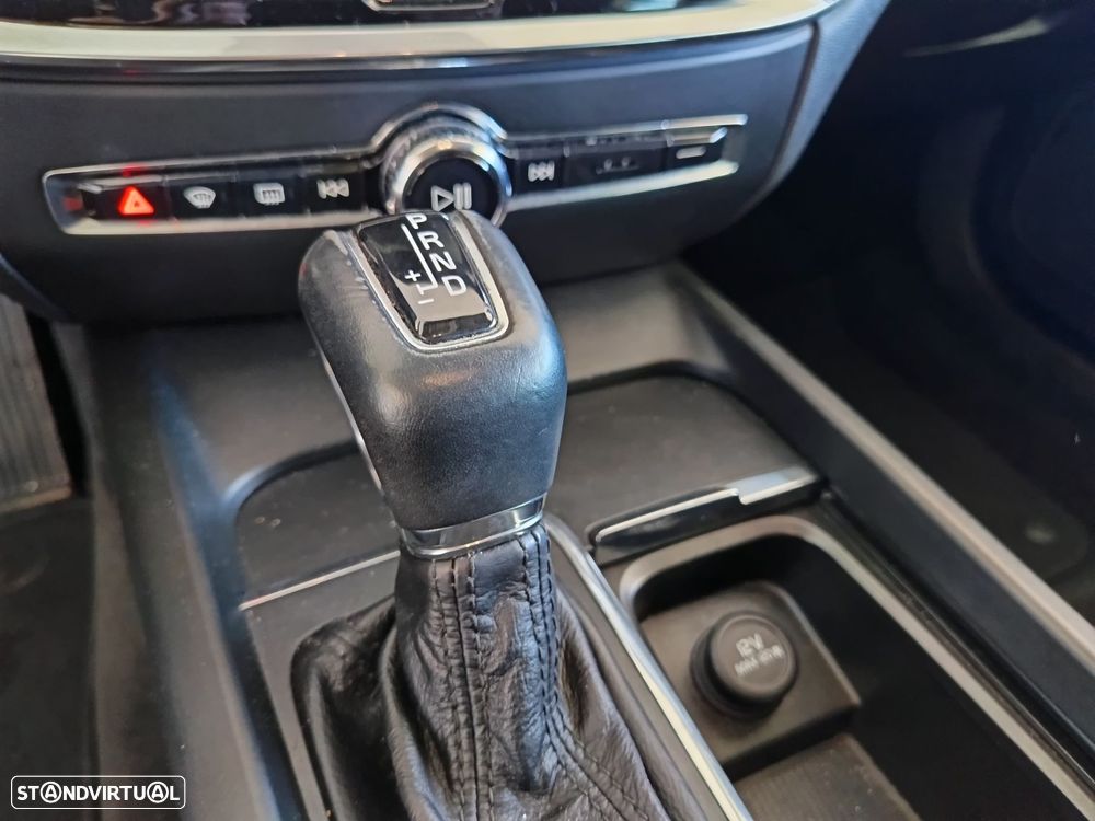 Volvo V60 2.0 D3 Geartronic - 17