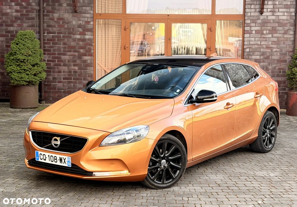 Volvo V40 D2 R Design - 15