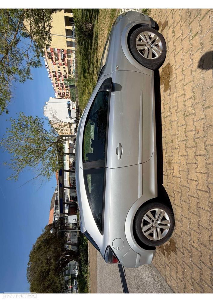 Opel Astra GTC 1.7 CDTI - 2