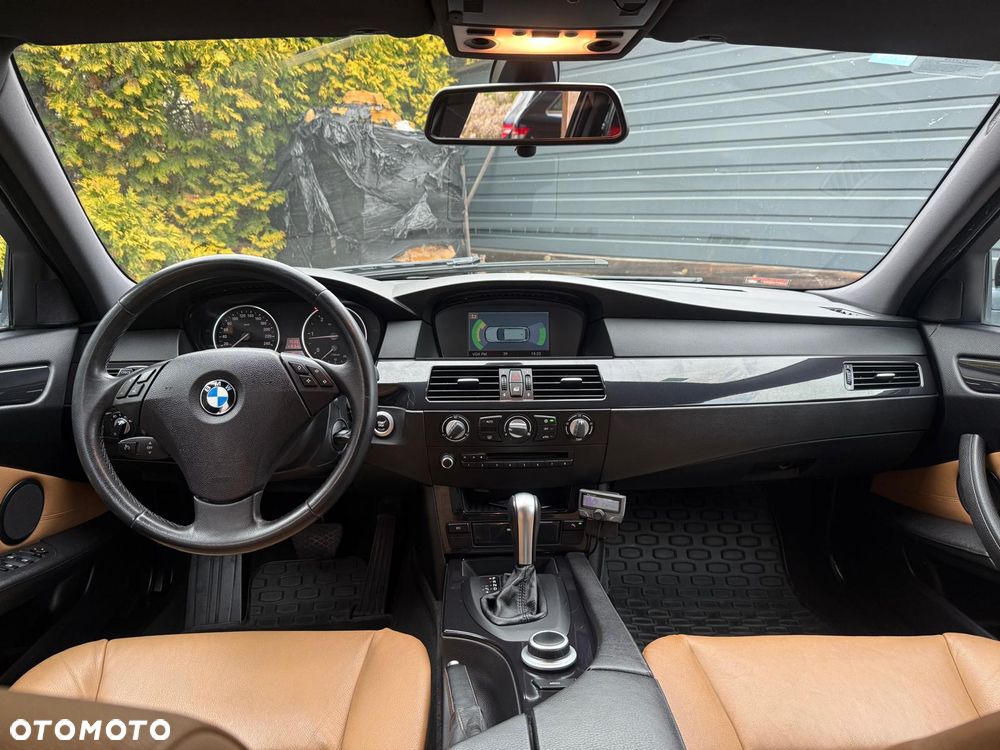 BMW Seria 5 520d - 11