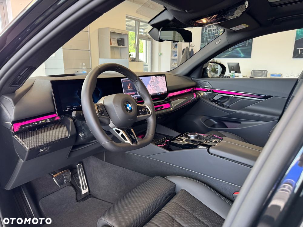 BMW Seria 5 520d xDrive - 11