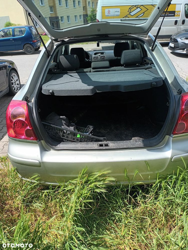 Toyota Avensis 1.8 VVT-i Executive - 10