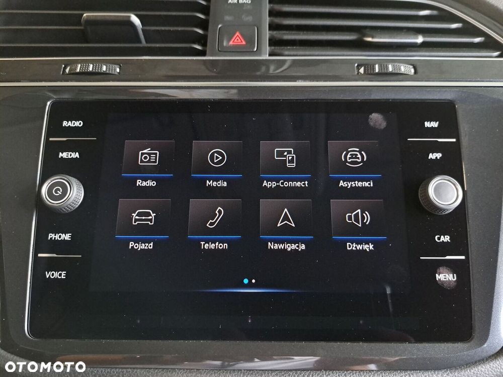 Volkswagen Tiguan - 22