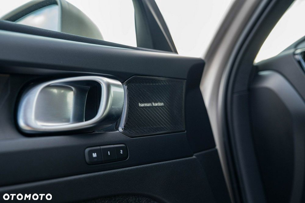 Volvo XC 40 T5 Plug-In Hybrid Plus Bright - 26