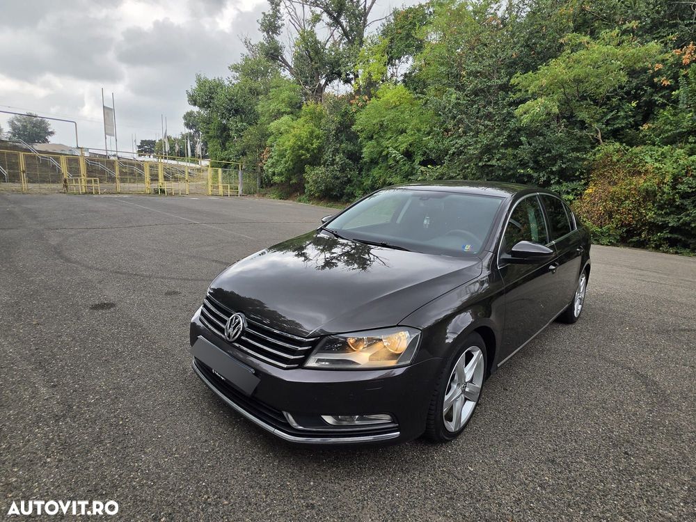 Volkswagen Passat - 2