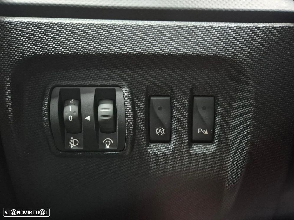 Renault Captur ENERGY TCe 120 EDC Intens - 31