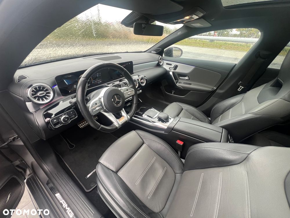 Mercedes-Benz CLA AMG 35 4-Matic 7G-DCT - 24