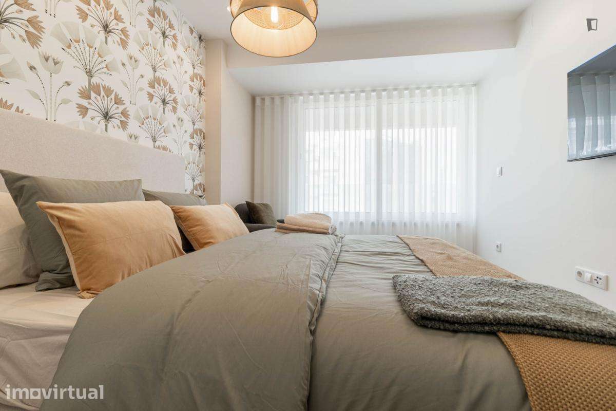Apartamento com 1 quartos - localizado em Sete Rios Lisbon - Grande imagem: 3/25