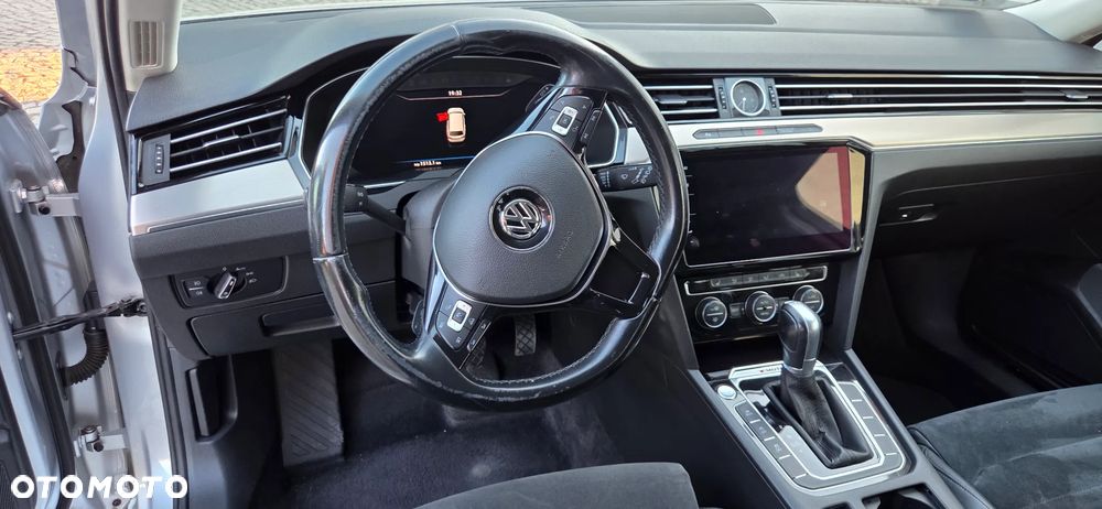Volkswagen Passat 2.0 TDI BMT 4Mot Highline DSG - 12