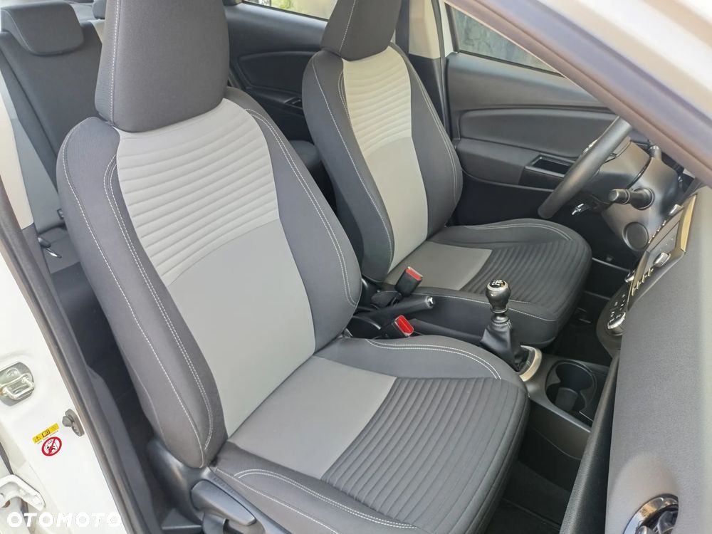 Toyota Yaris 1.5 Premium - 8