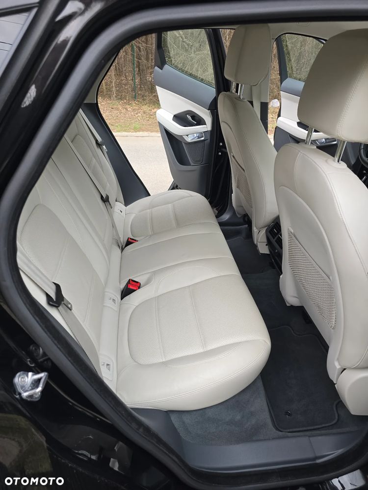 Jaguar E-Pace D150 AWD HSE - 23